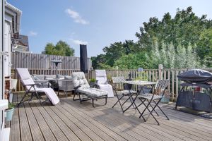 Decking Area- click for photo gallery